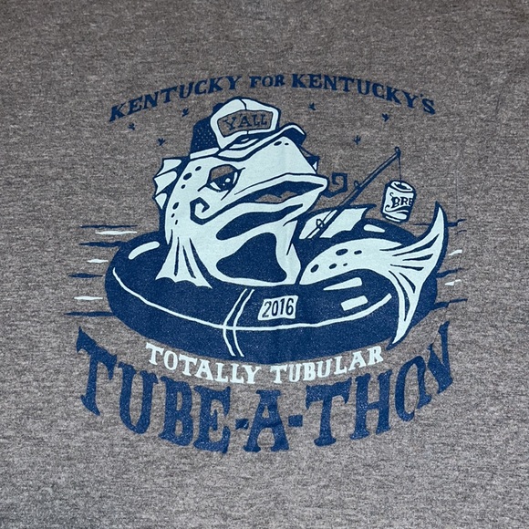 Graphic tee - Picture 2 of 3